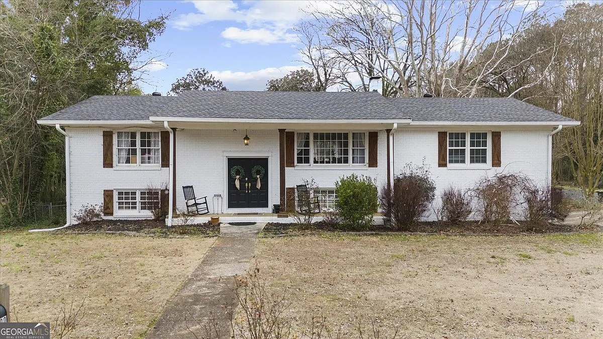 100 Hood Dr SE photo 1