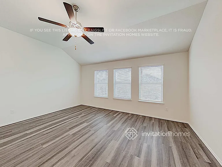 14464 Artisan Dr — Photo 2