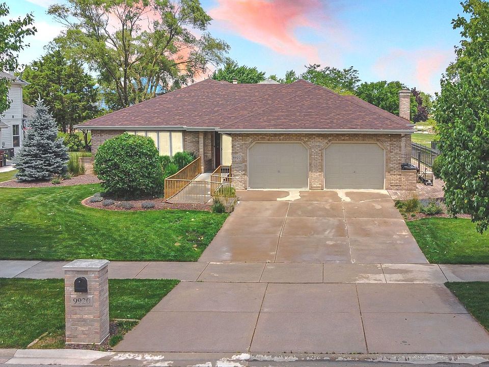 1st image of 9920 Cambridge Dr