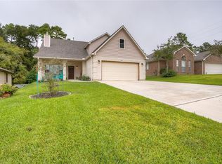 4806 Moonlight Dr, Willis, TX 77318