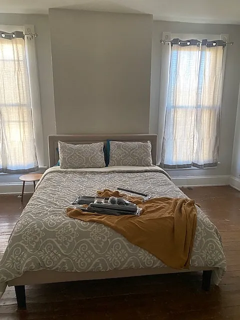 2 bed, $1,800 — Photo 1