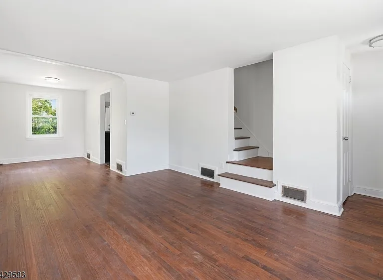 357 Centennial Ave — Photo 7
