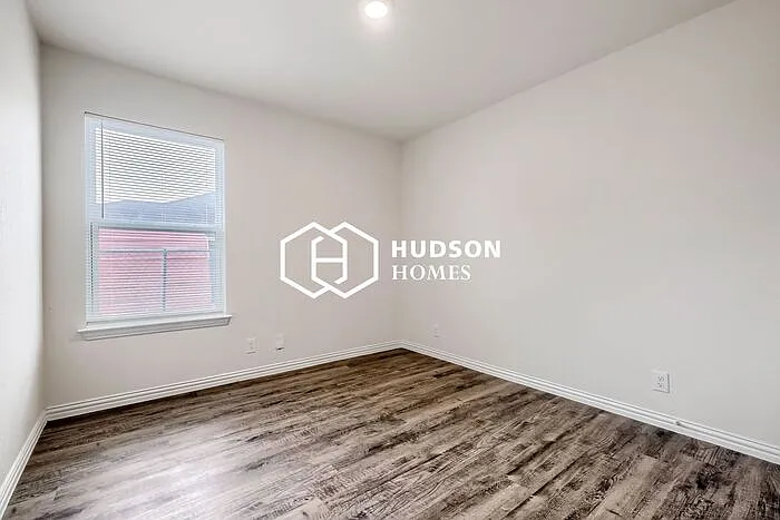 2719 Bermuda Dr — Photo 9