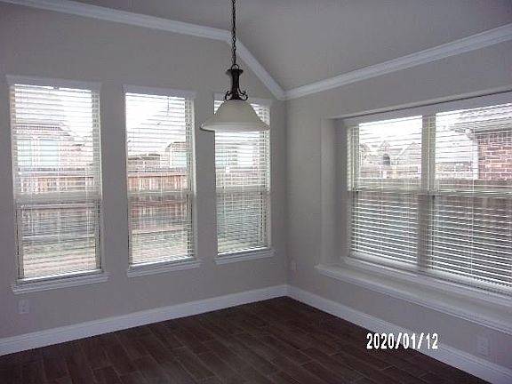 5th image of 2315 Prairie Glen St