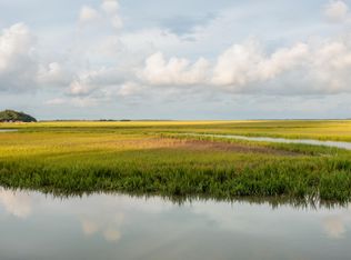 628 Parrot Point Dr, Charleston, SC 29412