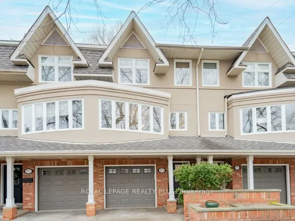 83 Kerr St, Oakville, ON L6K 3A2