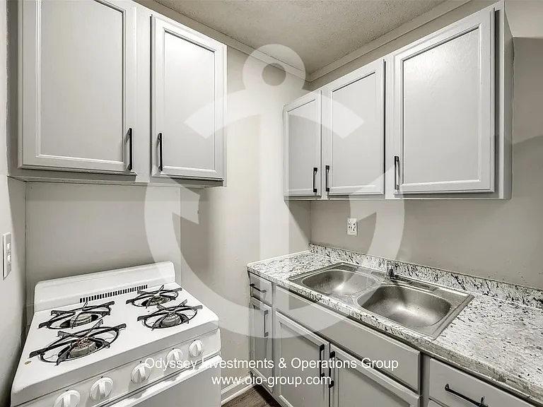 595 Betty St #4 — Photo 5