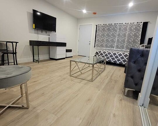 2nd image of 1820 S La Brea Ave #305