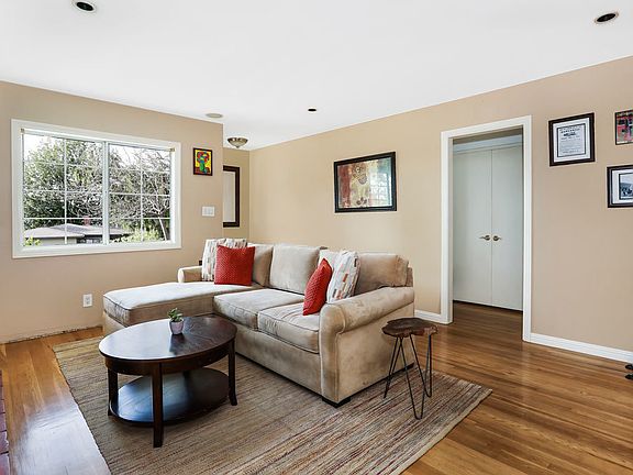 5th image of 6204 Saylin Ln