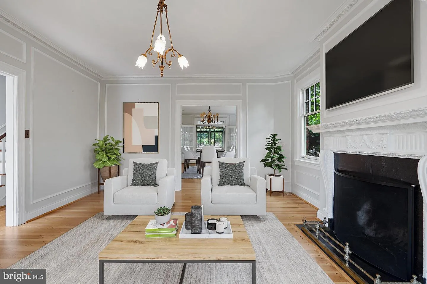 6 bed, 4.0 bath, 3500 sqft, $9,500 — Photo 4