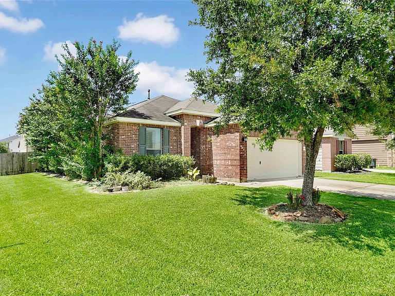 10514 Kentington Oak Dr — Photo 2