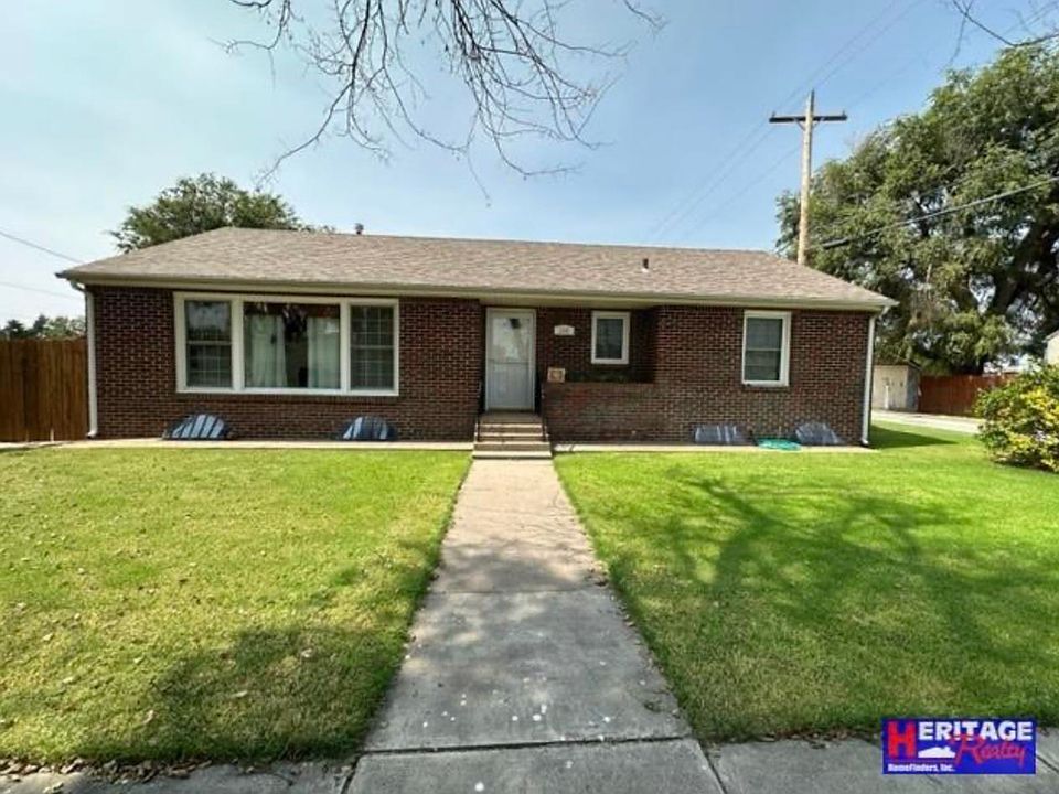 109 N Cedar St, Meade, KS 67864 Zillow