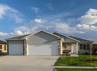 4147 New Mexico Ave, Grand Island, NE 68803