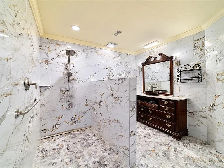 5330 Kings Ct — Photo 42
