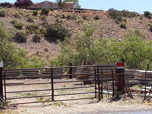 12020 E Kachina Place, Dewey, AZ 86327