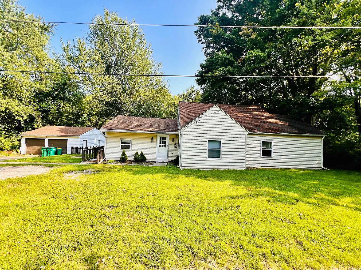 4 bed, 1683 sqft, $1,925 — Photo 1