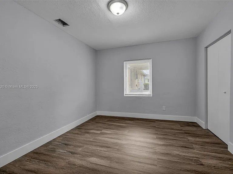 2243 Greene St — Photo 14