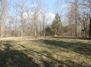 588 Old Colony Rd, Defiance, MO 63341