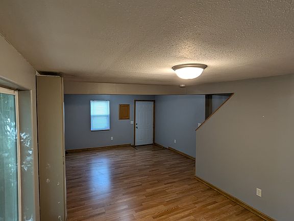 2nd image of 402 Central Ave SE #B