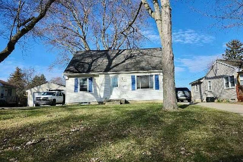 1st image of 121 Julian Ave