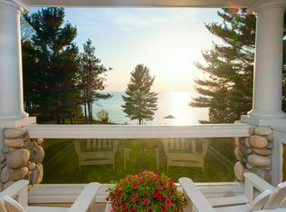 3140 Red Apple Rd, Manistee, MI 49660