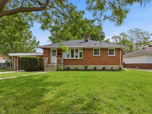826 Watson Ave, Windsor, ON N8S 3S8