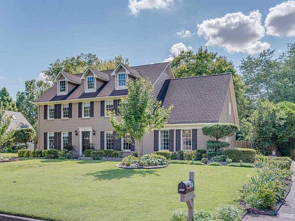 3rd image of 2415 Willinghurst Dr