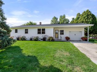 35 S 11th St, HILBERT, WI 54129