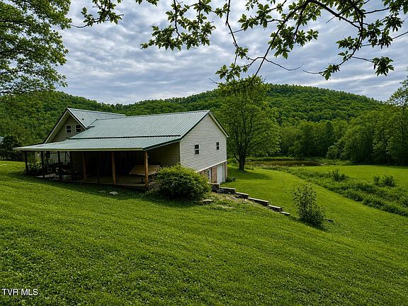 3rd image of 1393 Caney Valley Loop