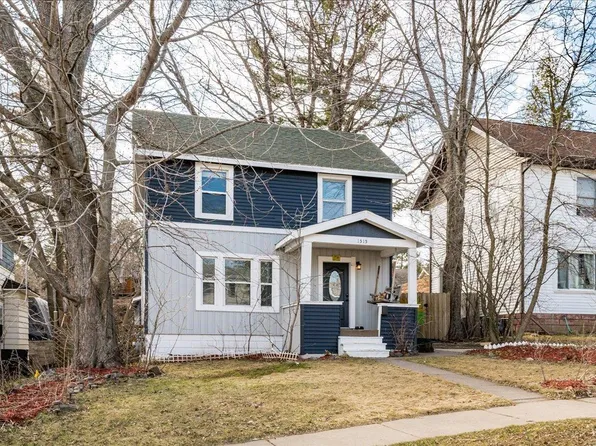 1515 N 9th Ave E, Duluth, MN 55805