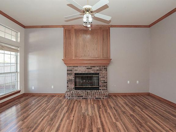 5th image of 14012 Pecan Hollow Ter