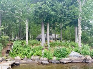 107 Lakeside Ln, Lake Pleasant, NY 12108