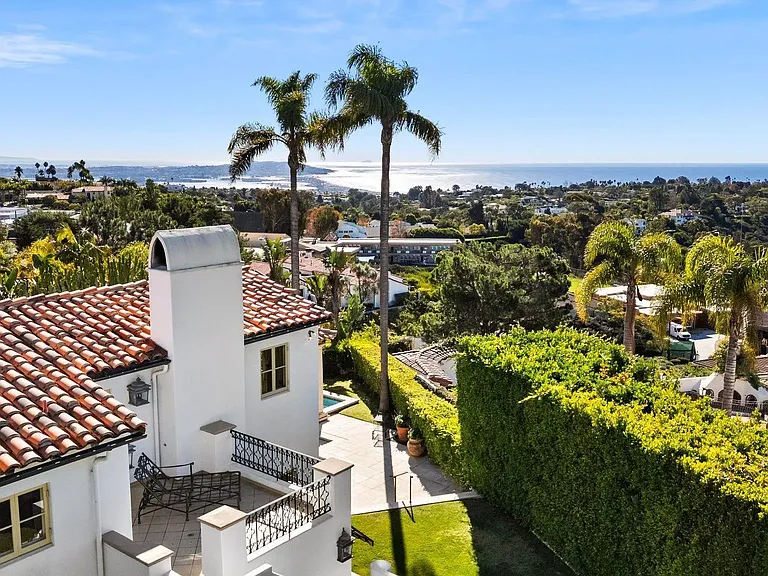 6692 La Jolla Scenic Dr S — Photo 34