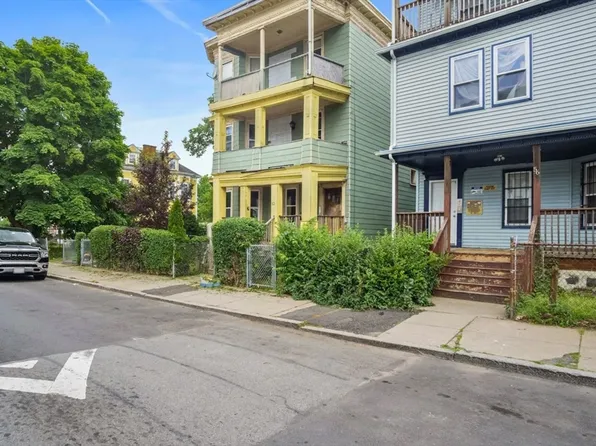 52 Intervale St, Dorchester, MA 02121