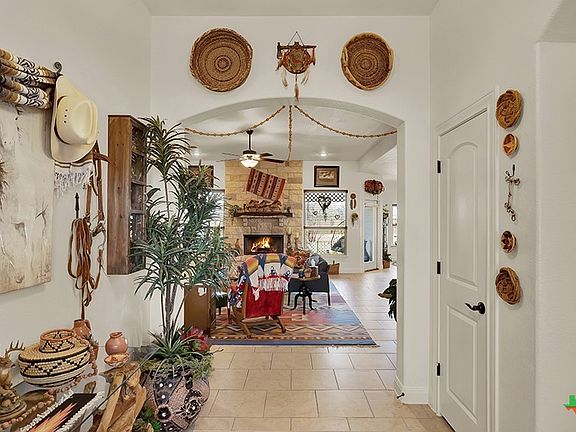 4th image of 343 Meadow Valley Loop