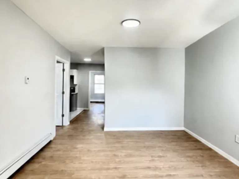 96 Summer Ave #303 — Photo 4