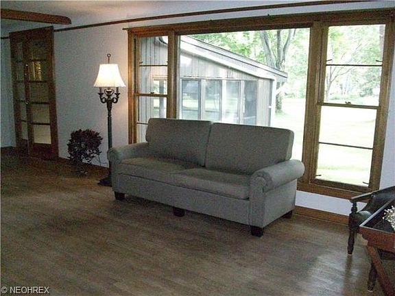 4th image of 26001 Elmer Ave