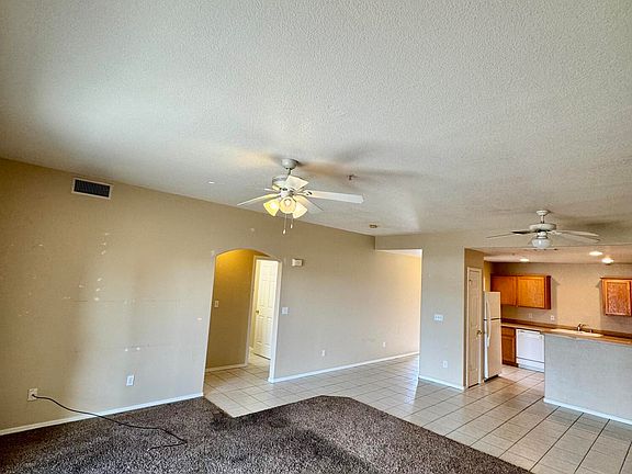 5th image of 3470 Tomahawk Dr