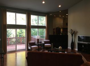 4422 Navin Field Ln #1, Troy, MI 48085