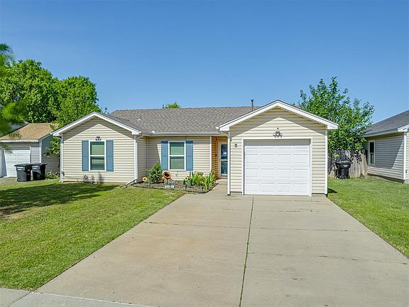 2nd image of 1813 Eagle Dr