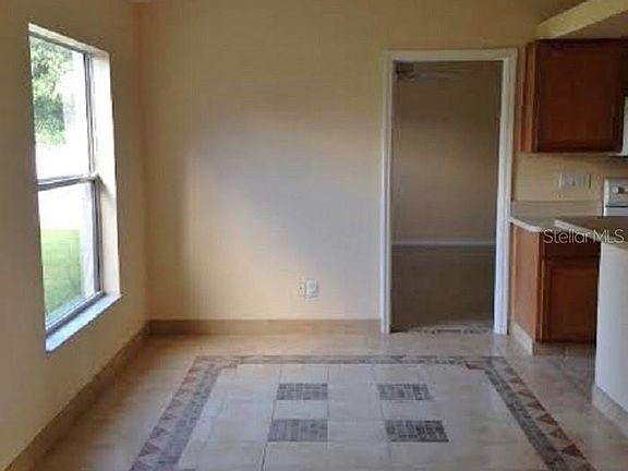 3rd image of 6886 Babbit Ave