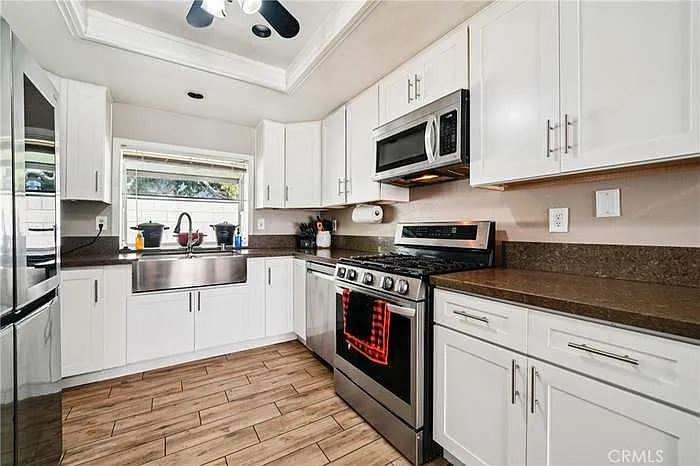 1925 S Starfire Ave — Photo 5