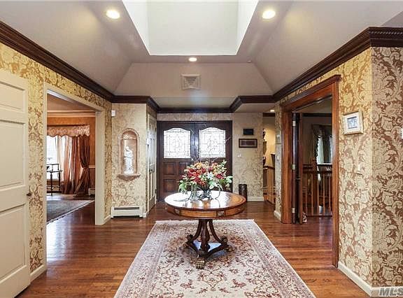 2nd image of 7 Palatine Ct
