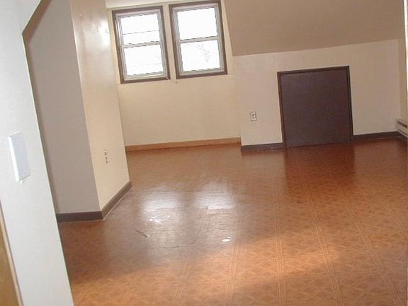 Studio (floors have been updated)