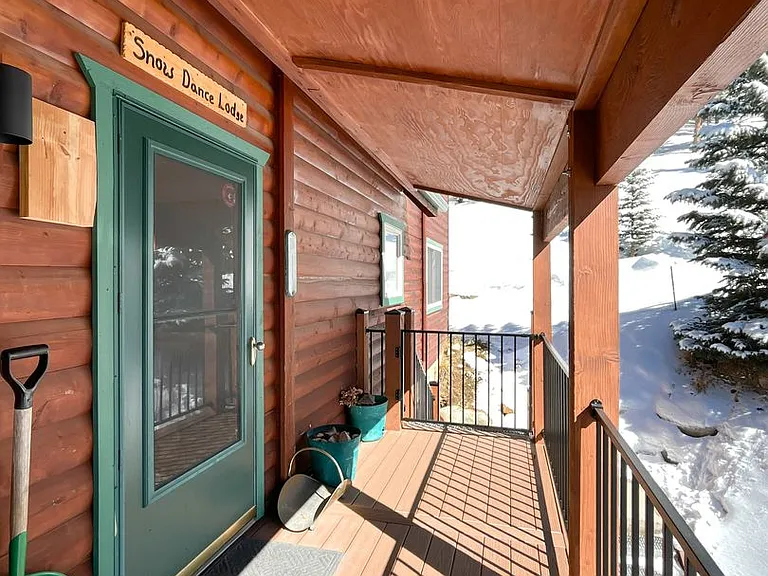 1043 Range Rd — Photo 30