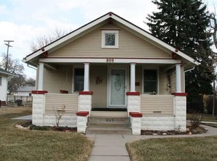 809 W 2nd St, Mccook, NE 69001