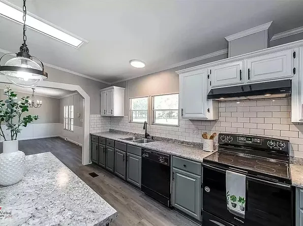 705 Richardson Rd, Stonewall, LA 71078
