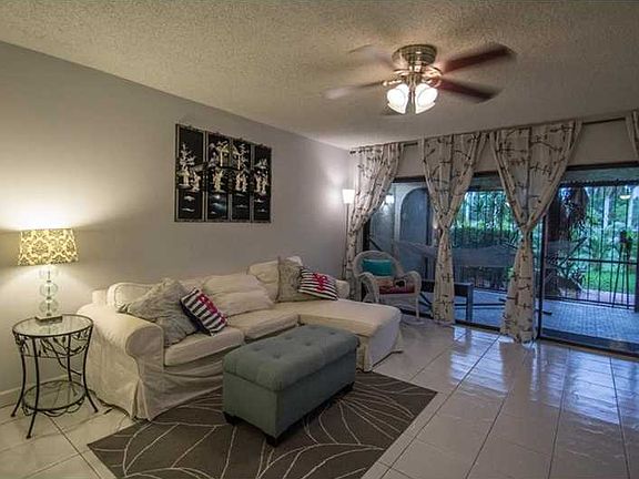 2nd image of 4012 Estepona Ave #2-3
