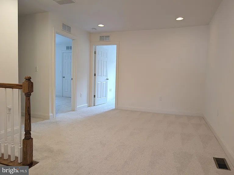 68 Autumn Ln — Photo 5