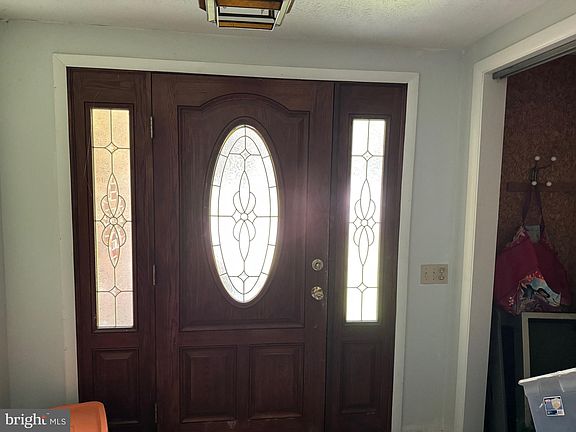 5th image of 251 Cove Dr